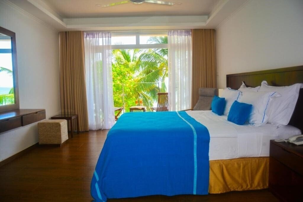 Картинка Sayura Beach Hotel 4*