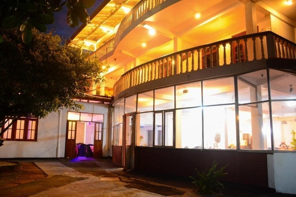 Фотографія Shanthi Beach Resort 2*