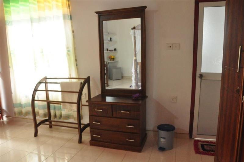 Готель Crescent Hotel 2*