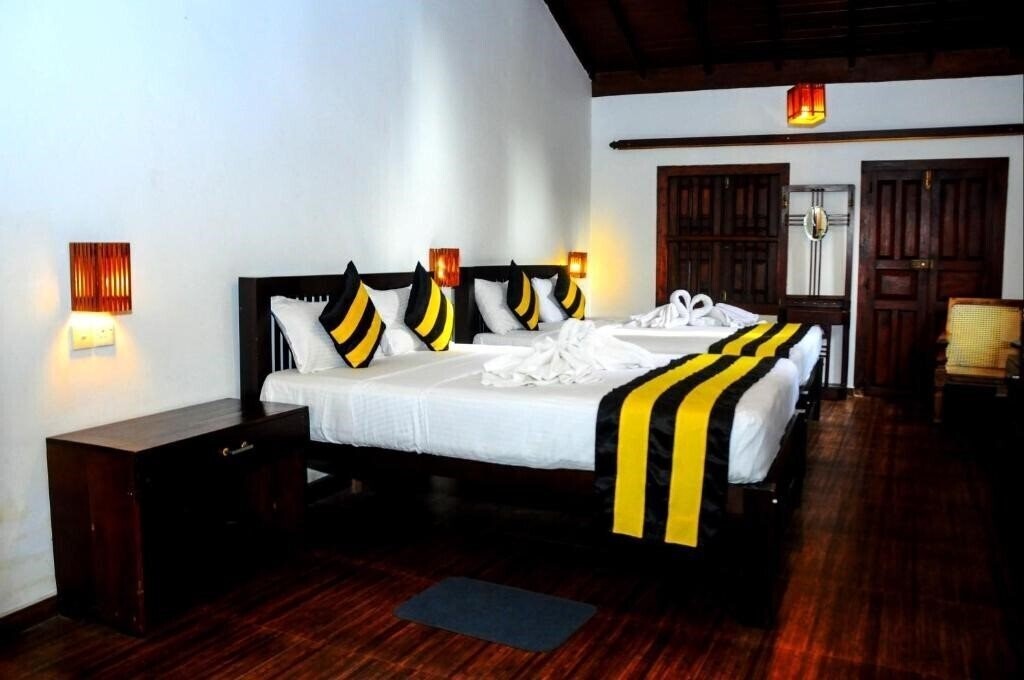 Фото Happy Banana 2*