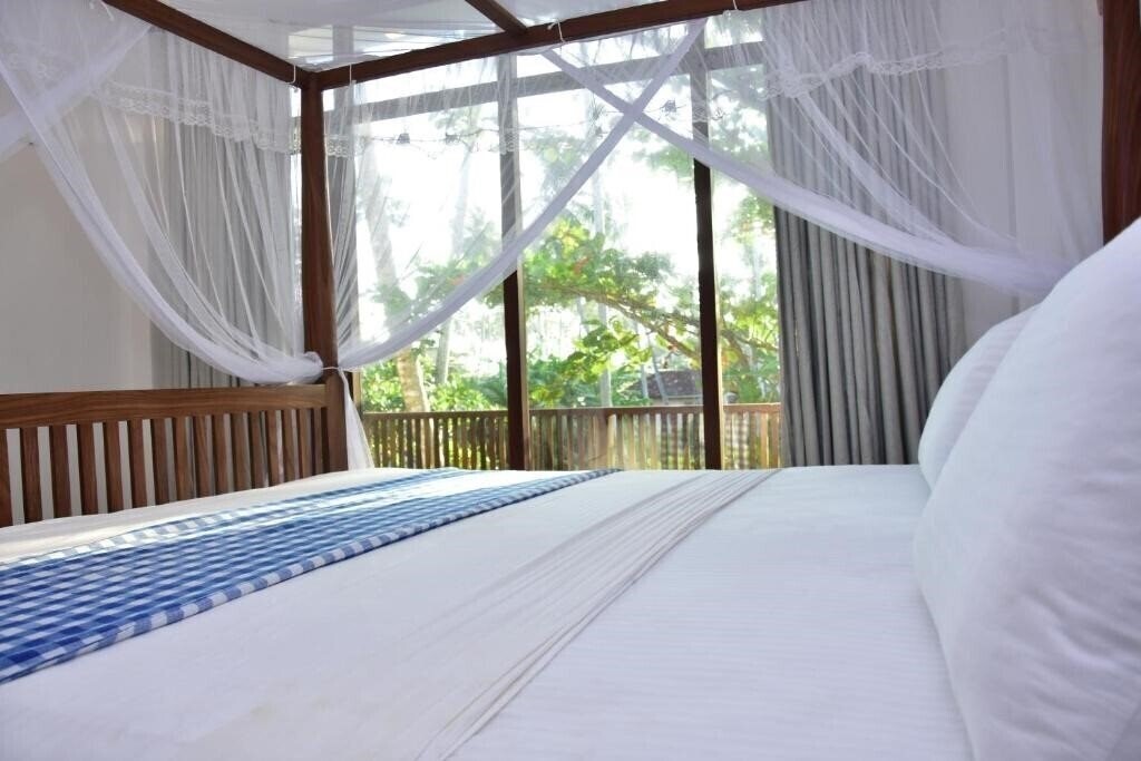 Картинка Green Almond Hotel 2*
