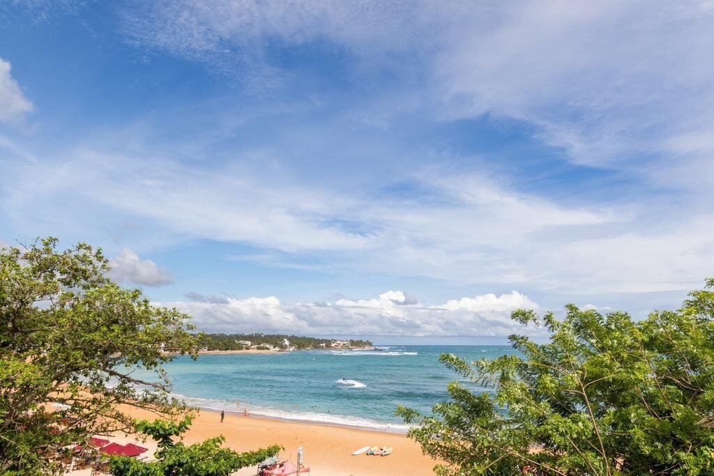 Готель The Waves 2*