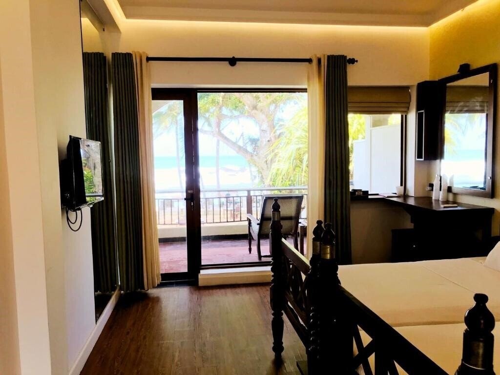 Фотографія Sri Gemunu Beach Resort 3*