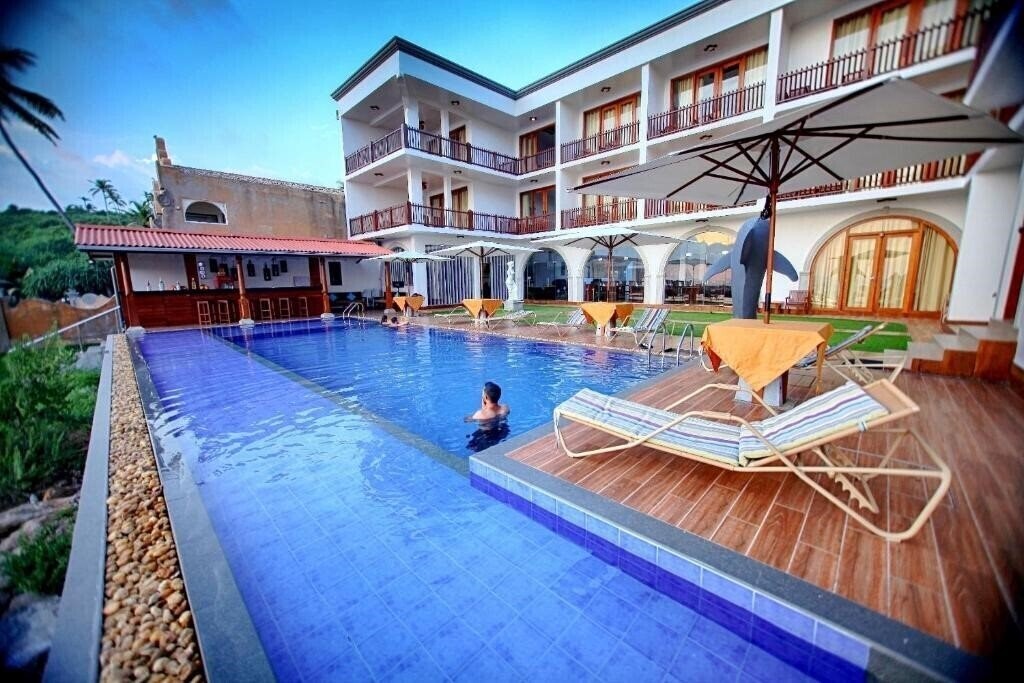 Готель Watergate Resort 3*