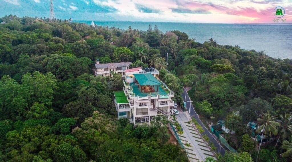 Фотографія Mount Rich Rumassala 4*