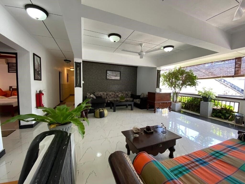 Картинка Beach Walk Hotel 2*