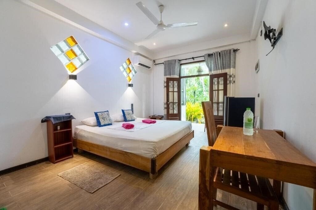 Готель Rawanaz Villa 3*