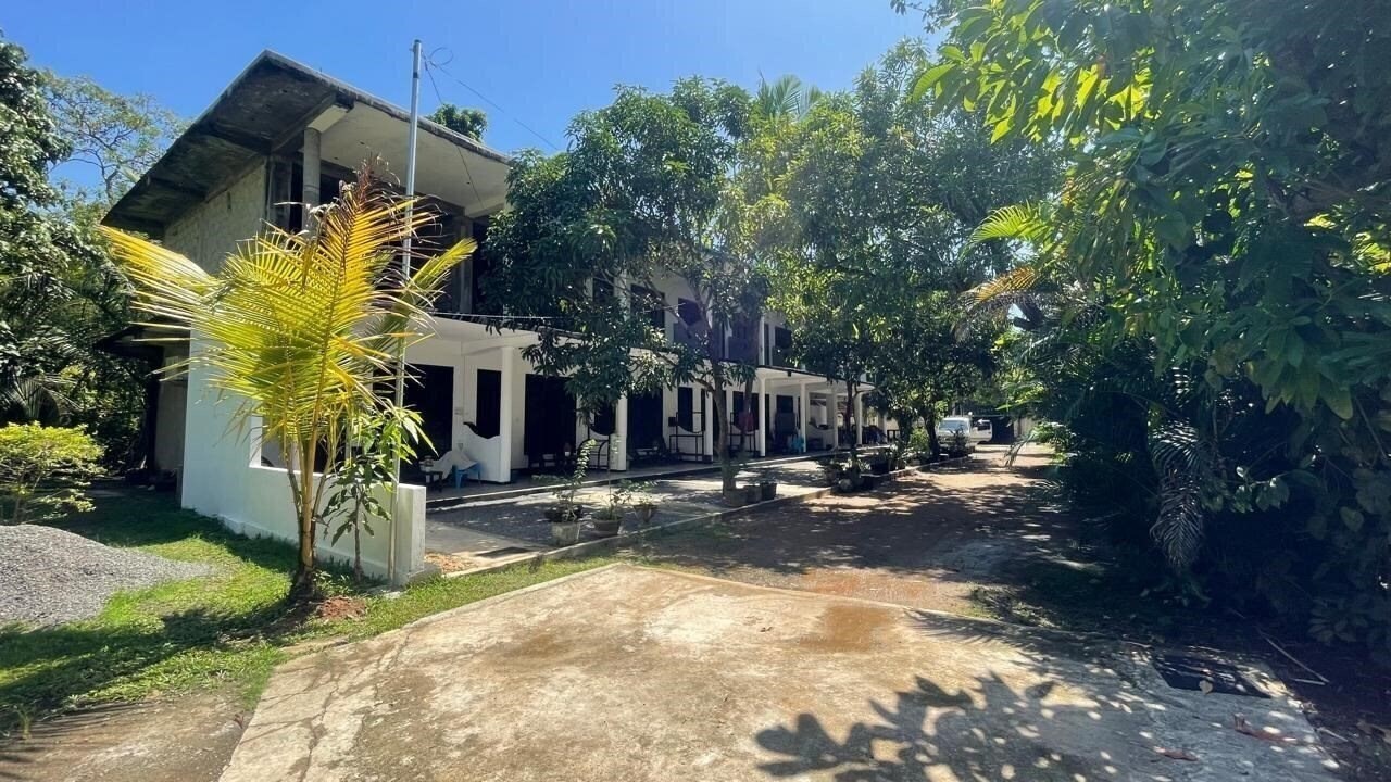Готель Rainboswell Resort 2*