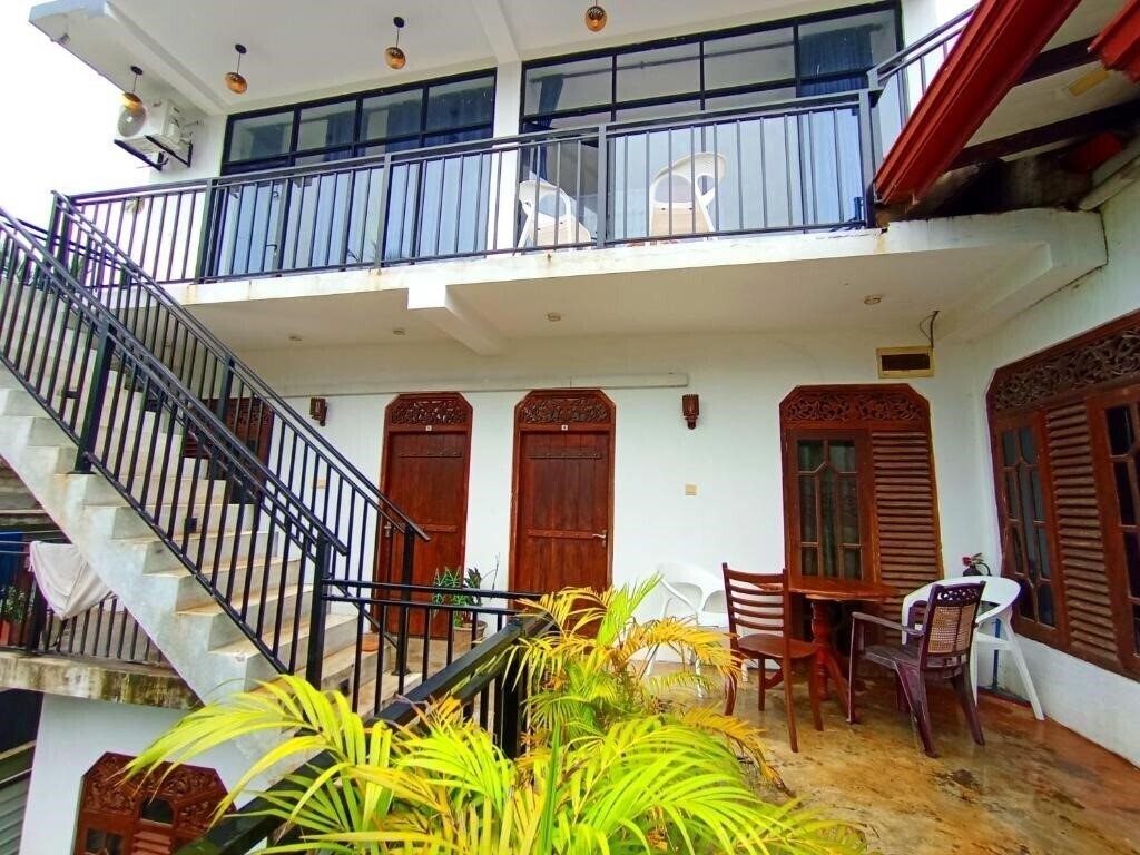 Готель White King Guest House 3*