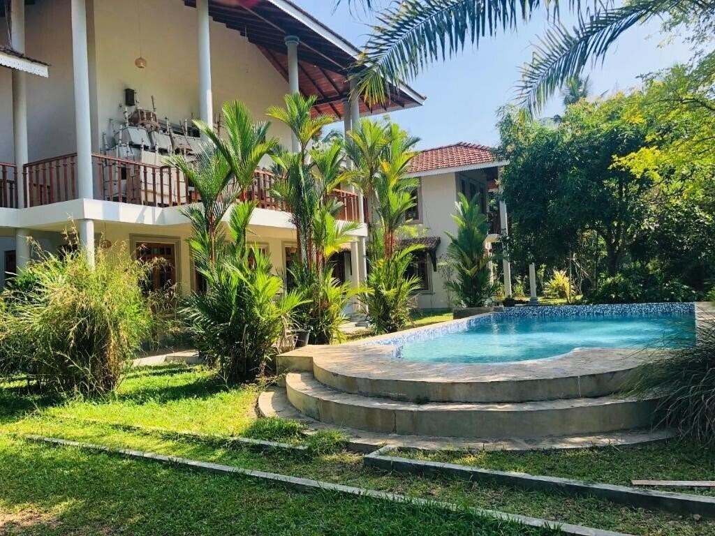Фото Thambapanni Villa 3*
