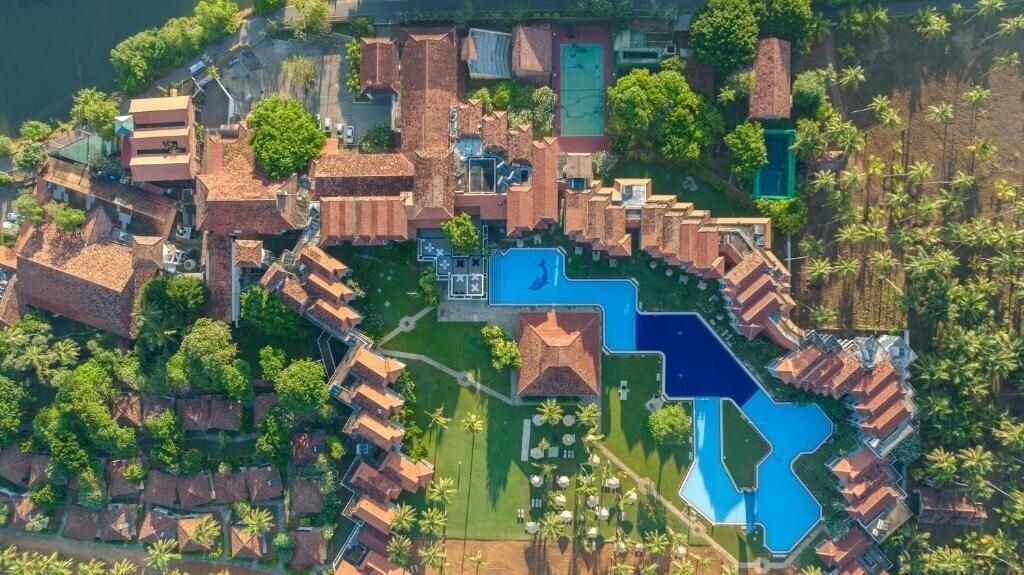 Отель Club Hotel Dolphin 4*