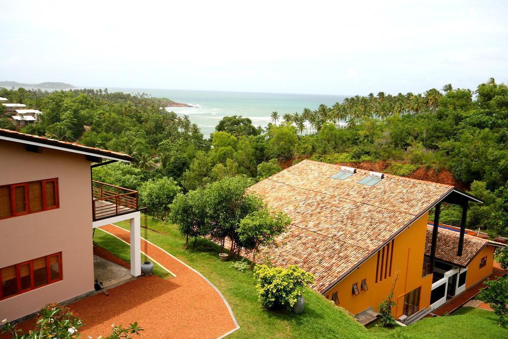 Отель Highland Villa 3*