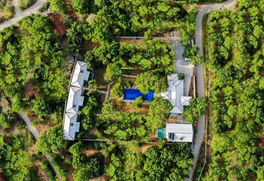 Отель Jungle Breeze Yala by Forest Trails 3*