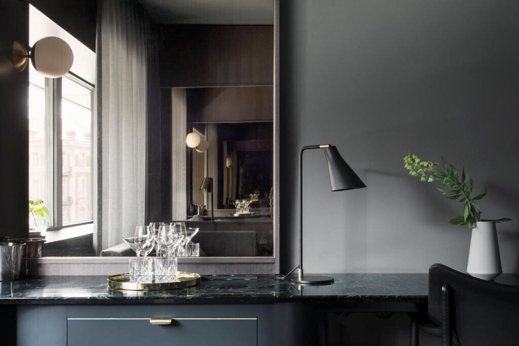 Фотографія At Six 3*