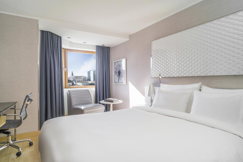 Готель Radisson Blu Royal Viking 4*