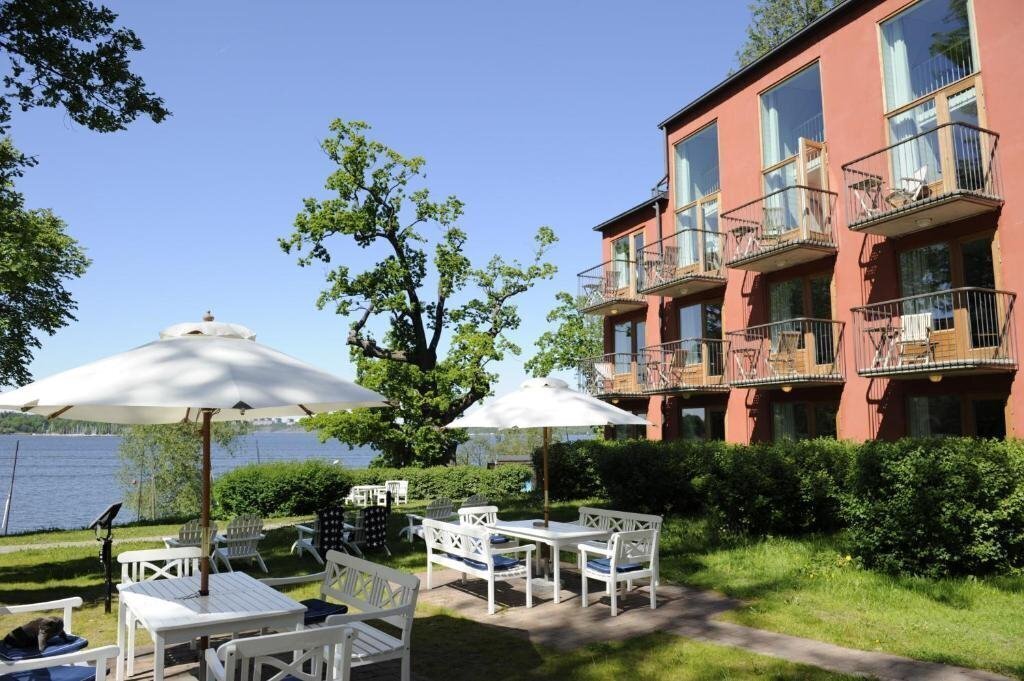 Готель Hotel J 3*