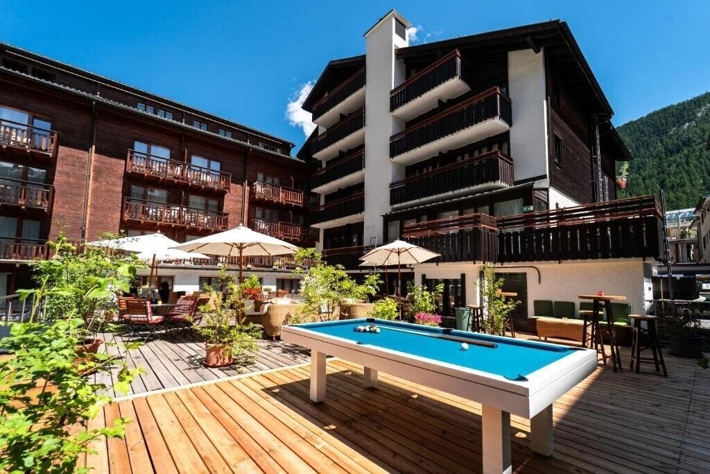 Готель Pollux 4*