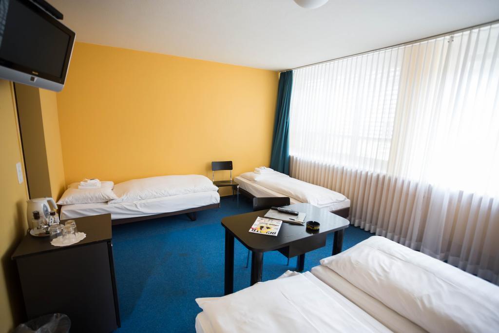 Зображення X-Tra 3*