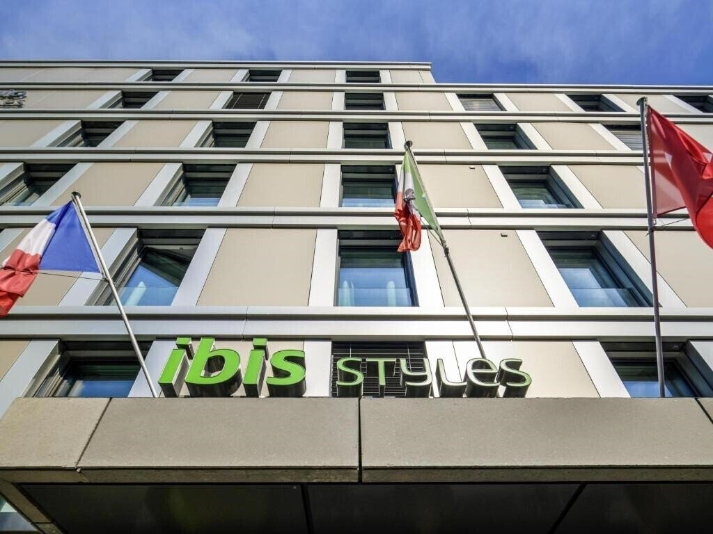 Фото Ibis Styles Zurich City Center 3*