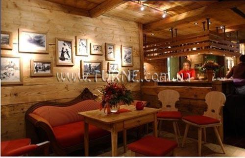 Готель Eiger 4*