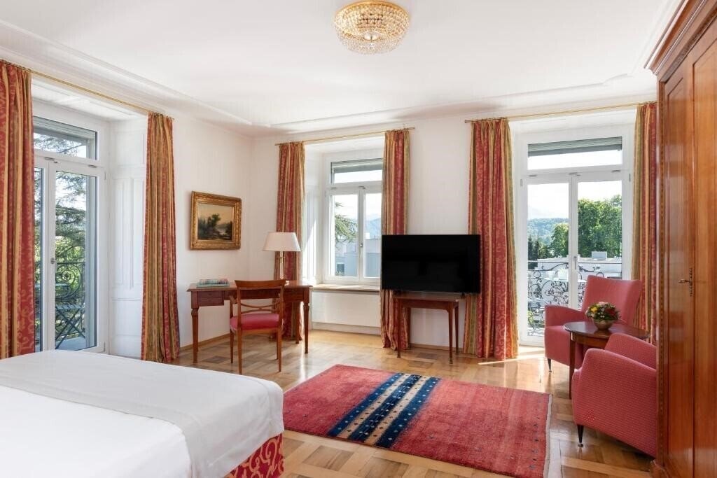 Картинка Grand Hotel Europe 4*