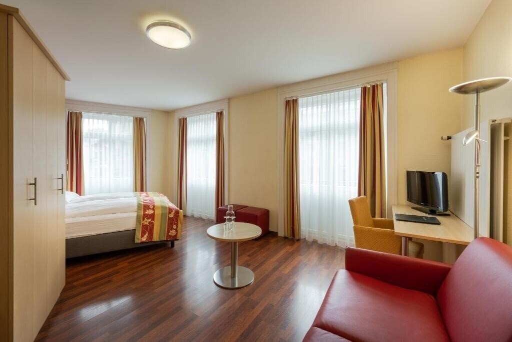 Изображение Hotel de la Paix 3*
