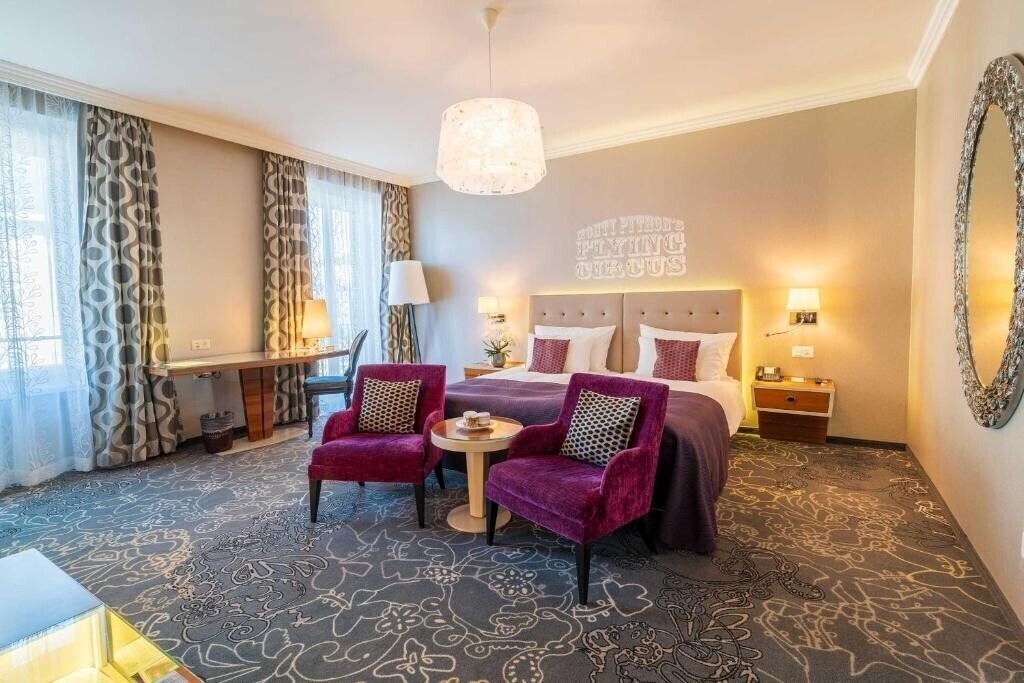 Картинка Hotel Schweizerhof Luzern 5*
