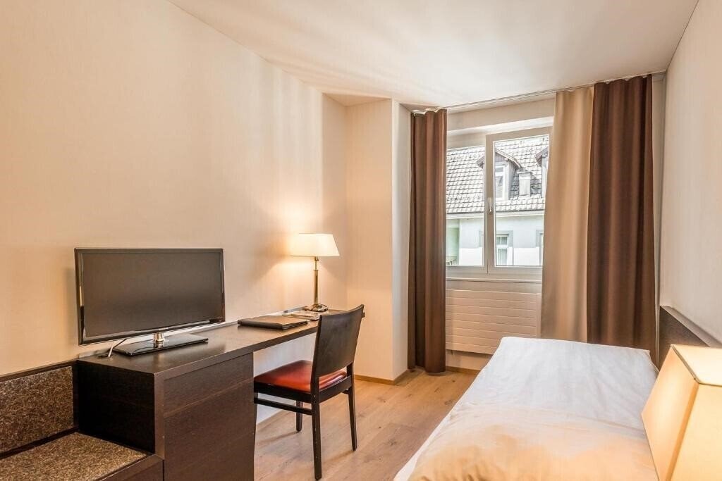 Фото Hotel Alpina Luzern 3*