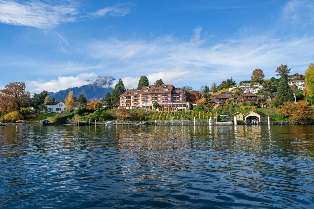 Отель Seehotel Kastanienbaum 4*