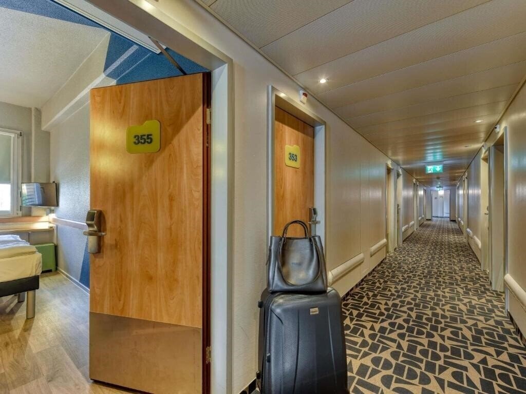 Картинка Ibis Budget Luzern City 1*