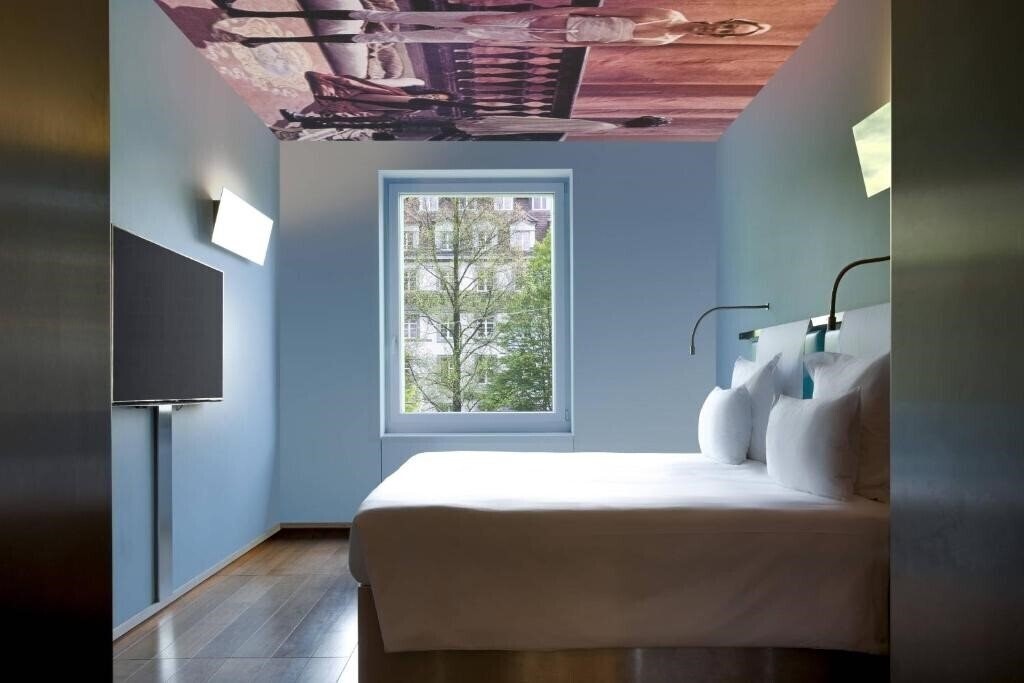 Картинка The Hotel Lucerne, Autograph Collection 5*
