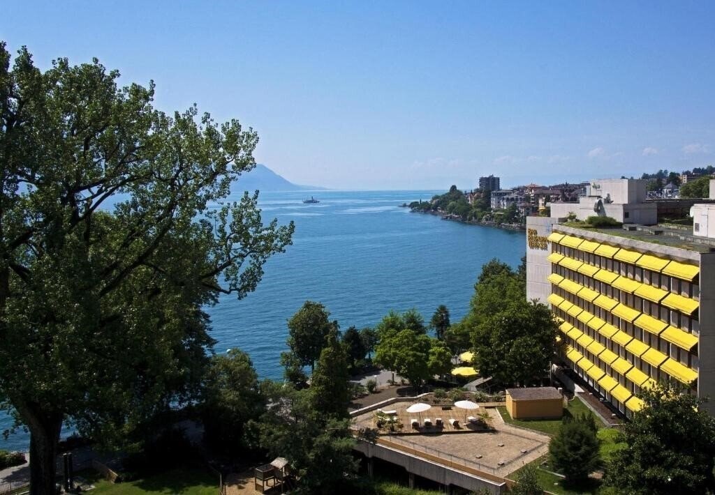 Отель Royal Plaza 5*