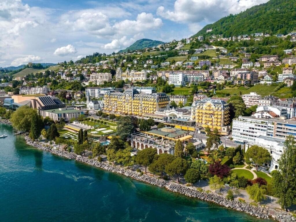 Готель Fairmont Le Montreux Palace 5*