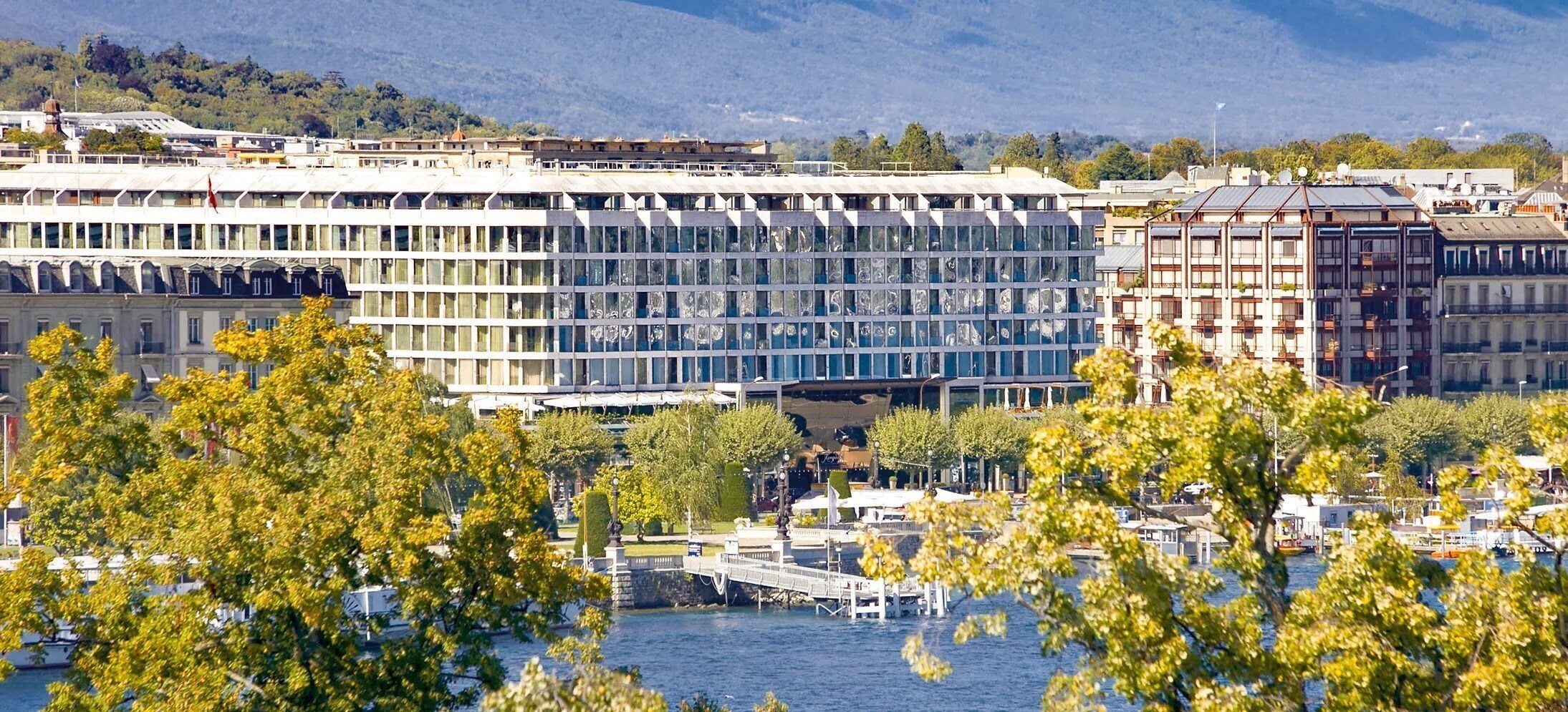 Отель Fairmont Grand Hotel Geneva 5*