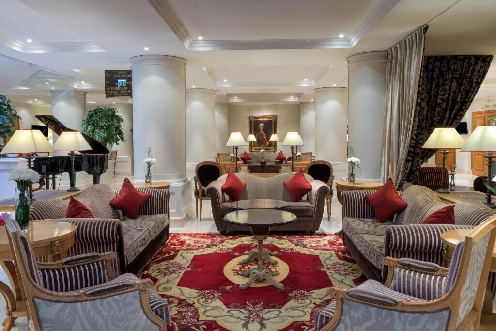 Фото Hotel Royal by Manotel 4*