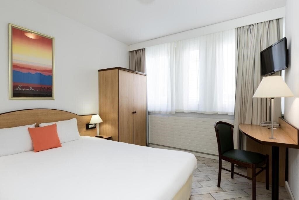 Отель Residence Studio Geneve Centre 2*