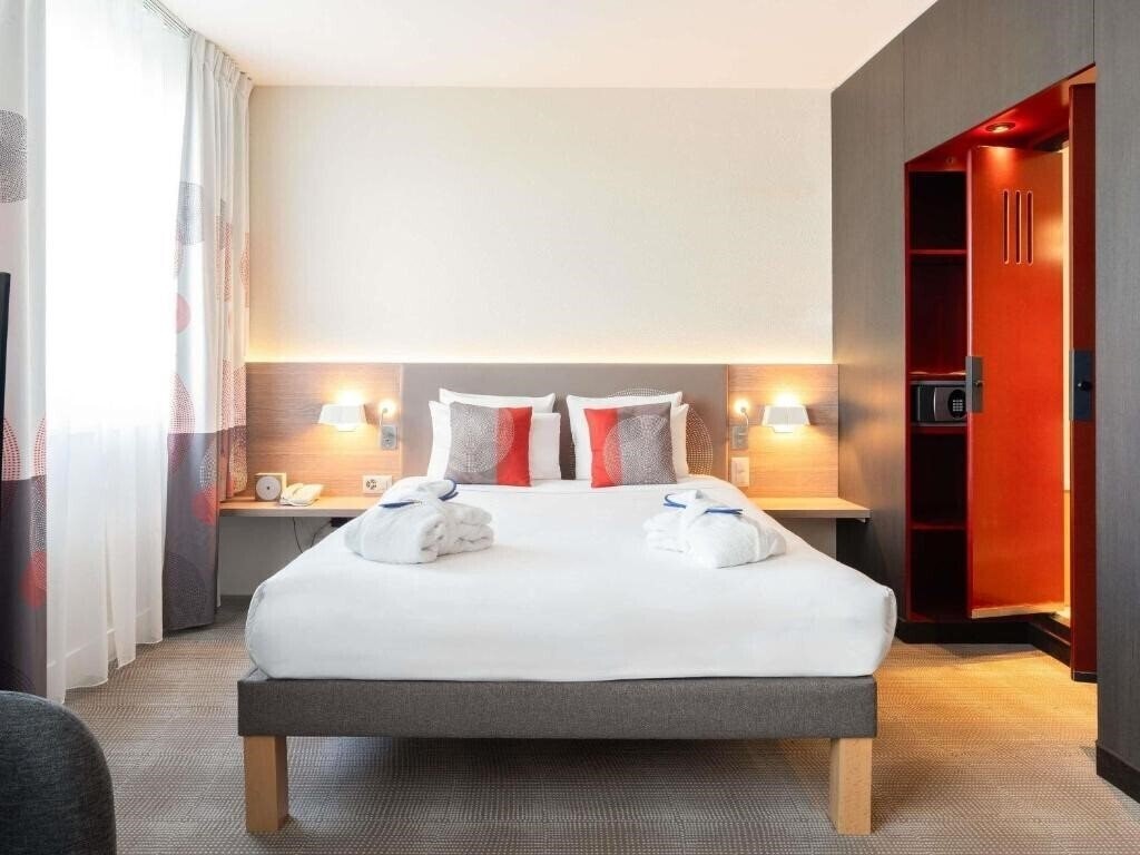 Изображение Novotel Suites Geneve Aeroport 4*