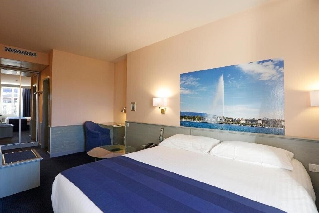 Фото Montbrillant 4*