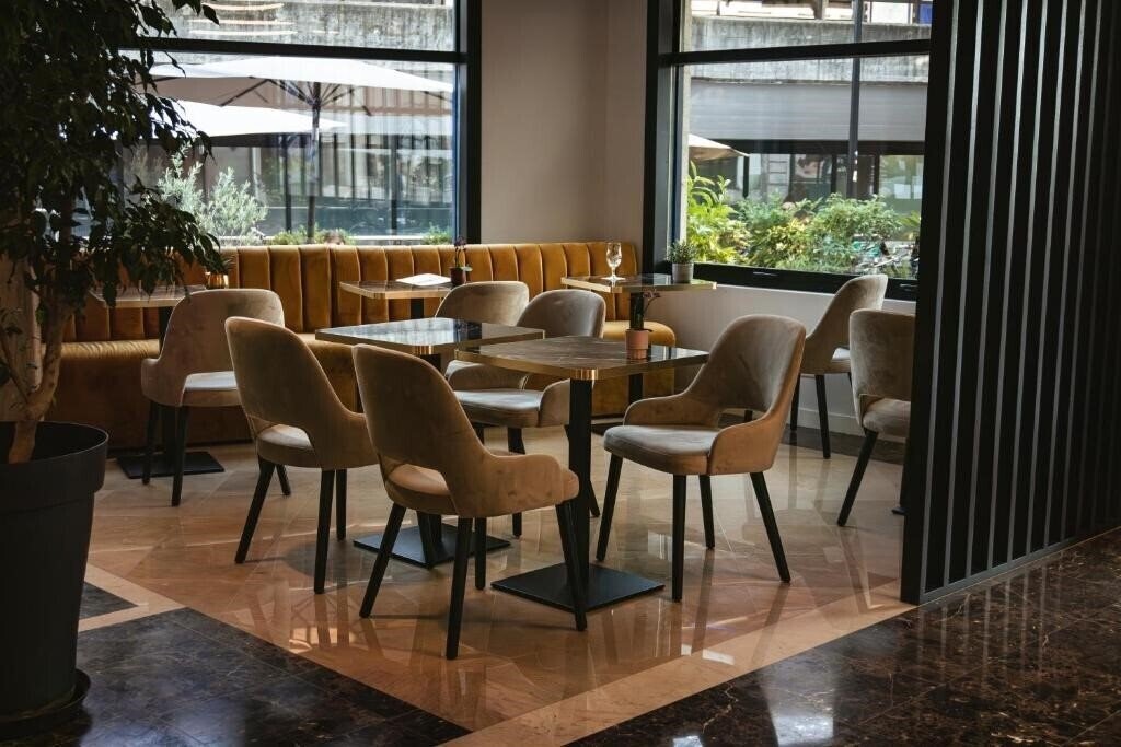 Картинка Montbrillant 4*