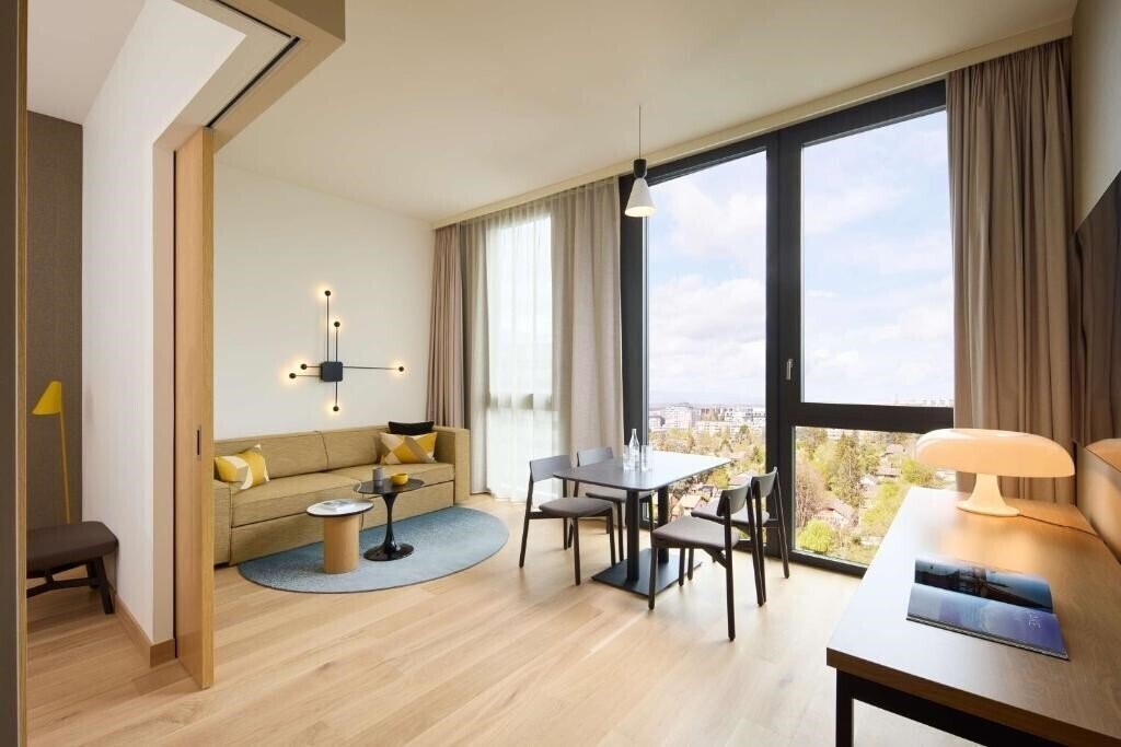Фотография Adina Apartment Hotel Geneva 4*