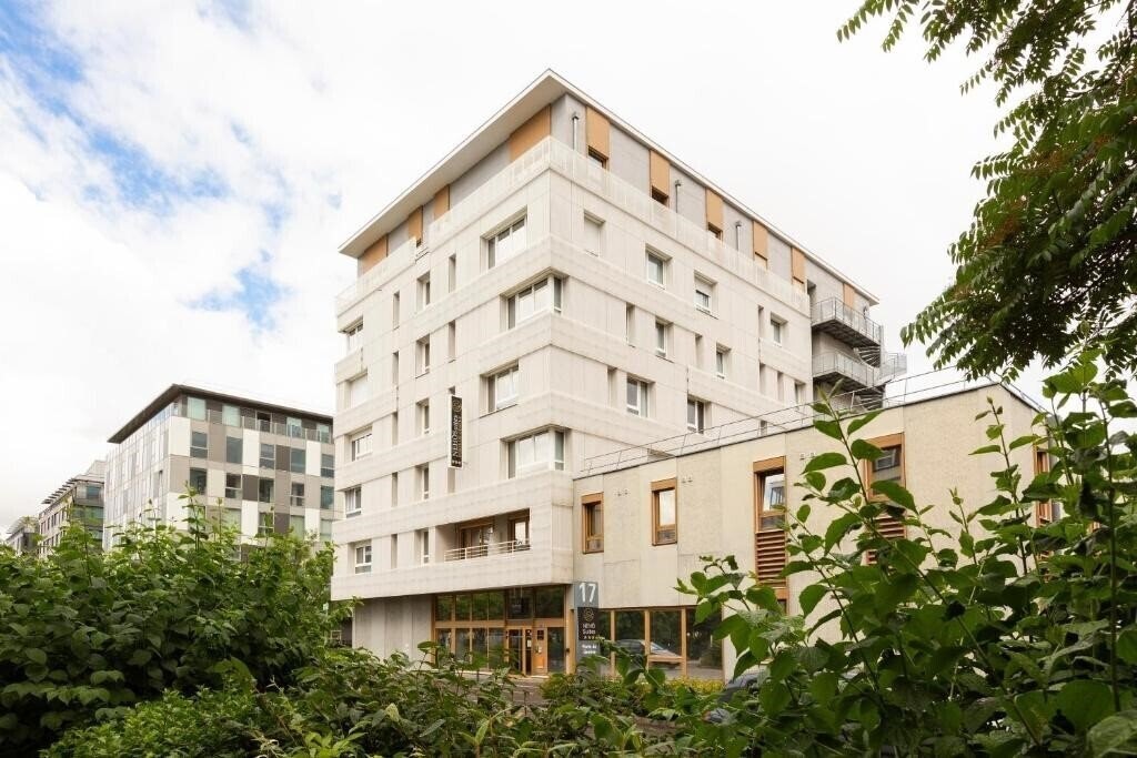 Изображение Neho Suites Porte de Geneve - Gare Annemasse 3*