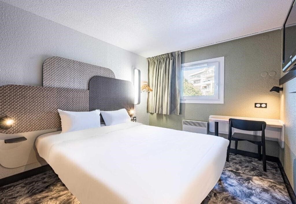Фотография B&B Hotel Annemasse Est 2*