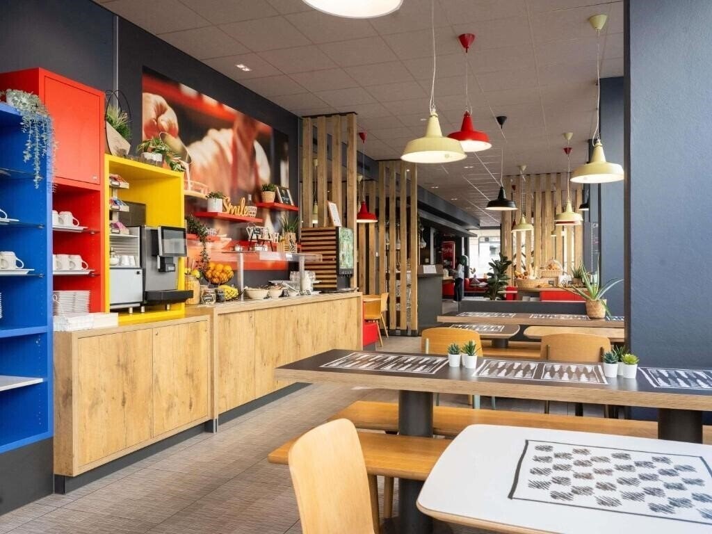 Фото Ibis Geneve Centre Lac 3*