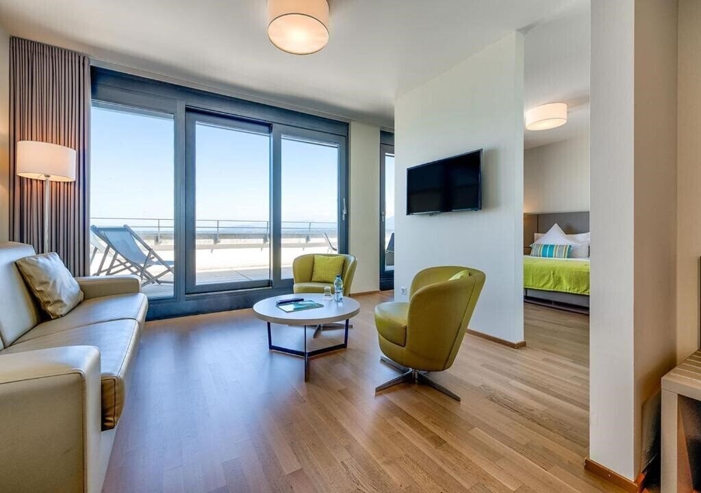 Картинка Lake Geneva Hotel 4*
