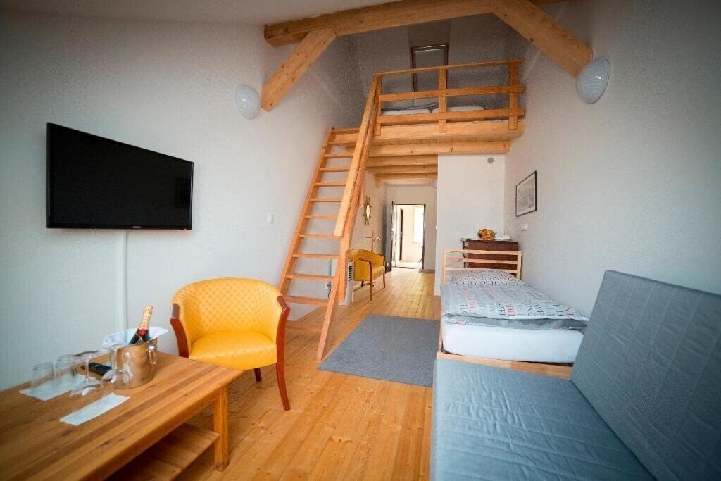 Картинка Hotel Bristol 3*