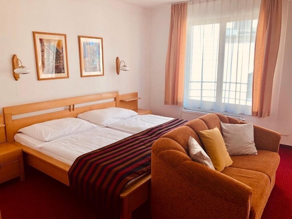 Фото Hotel Grand Matej 4*