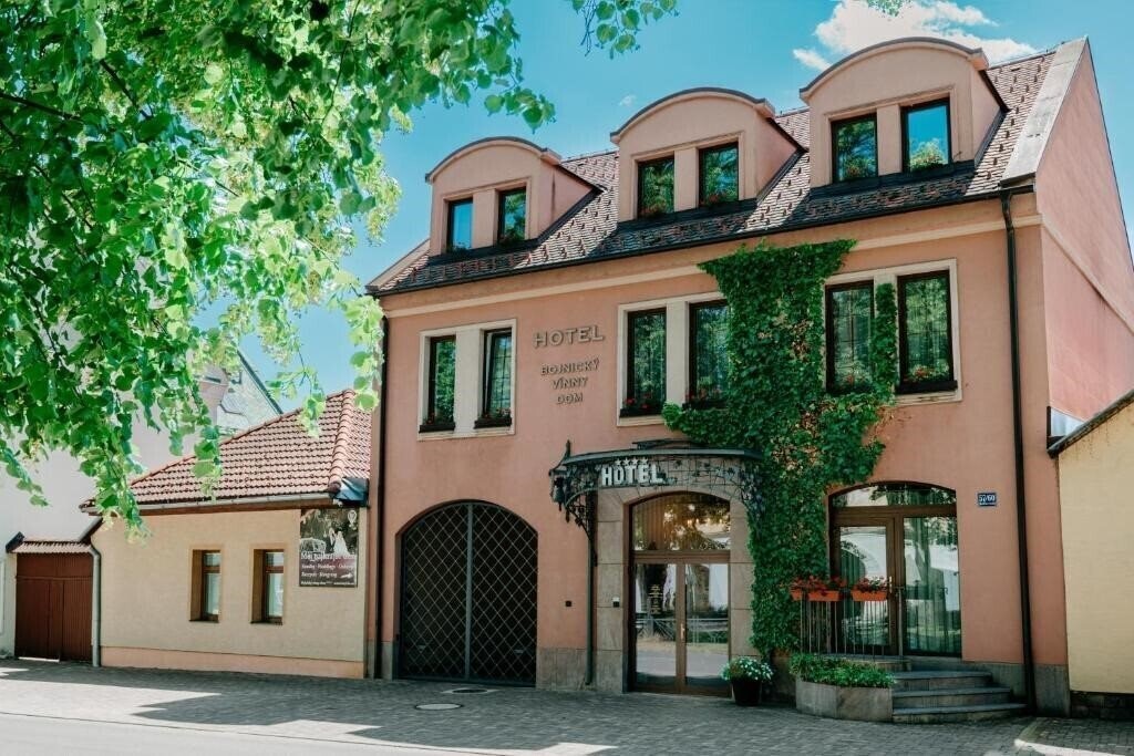 Готель Hotel Bojnicky Vinny Dom 4*