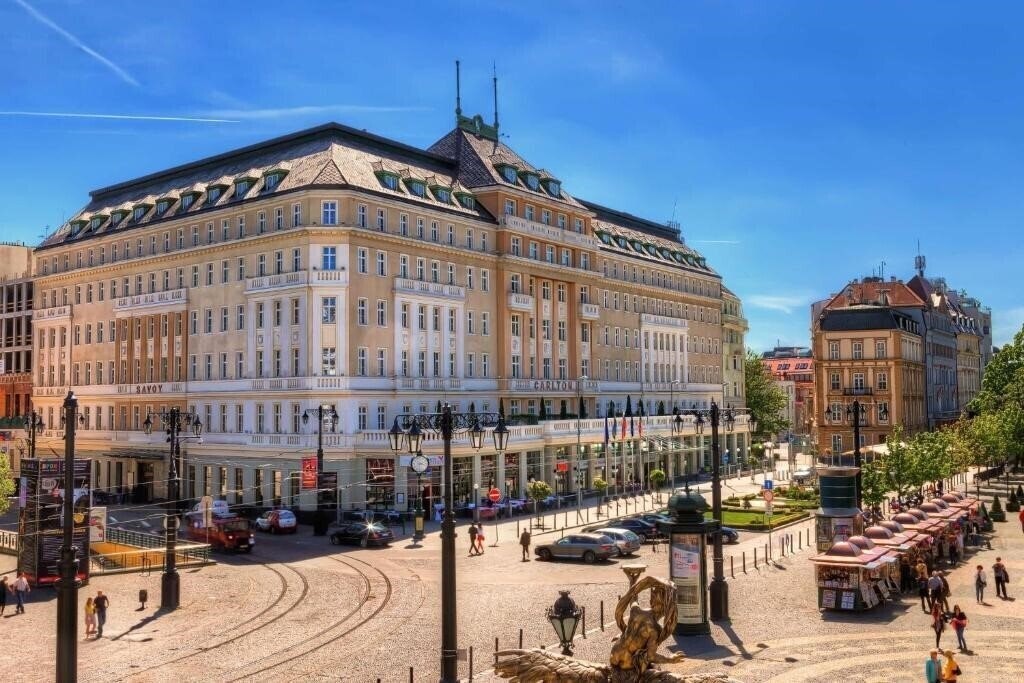 Отель Radisson Blu Carlton Hotel 4*