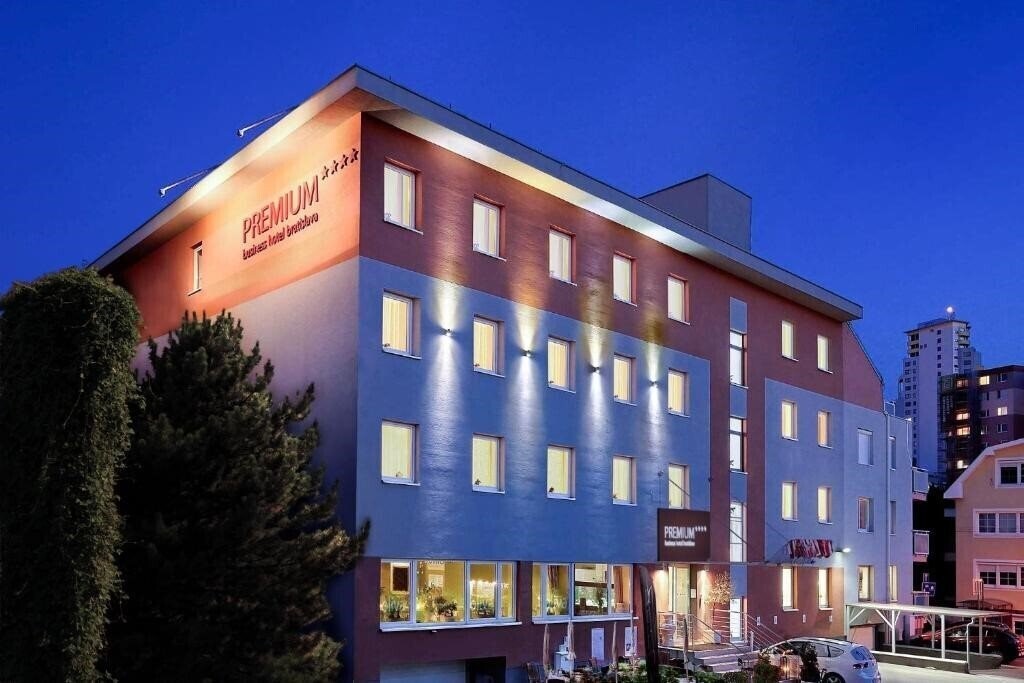 Готель Premium Business Hotel 4*