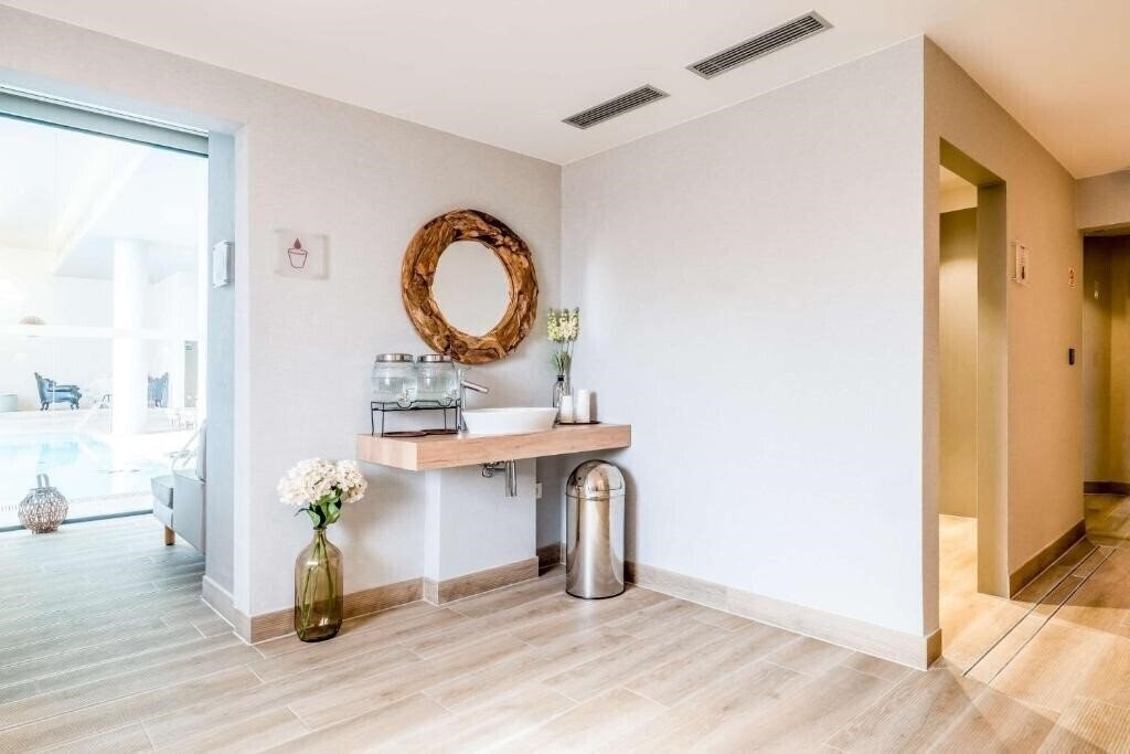 Фото Park Inn Danube 4*